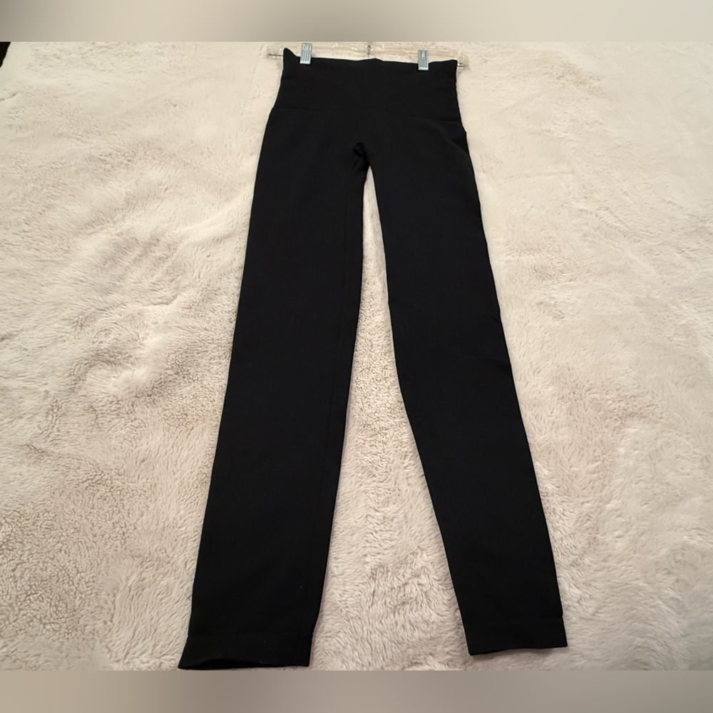 Spanx Women’s Shapewear & Compression Black High-Waisted Leggings.  Size Large.
